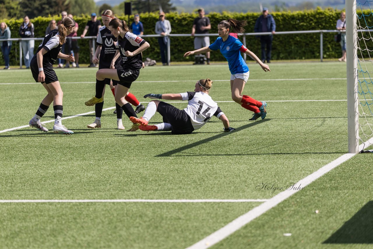 Bild 53 - wBJ SH-Pokalfinale  Holstein-Kiel - SV Viktoria : Ergebnis: 1:0